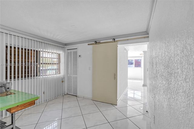 7941 SW 18th Ter, Miami, FL 33155