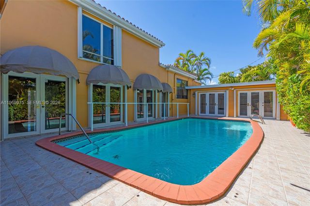 7941 SW 18th Ter, Miami, FL 33155