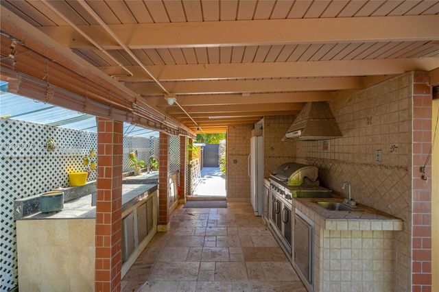 7941 SW 18th Ter, Miami, FL 33155