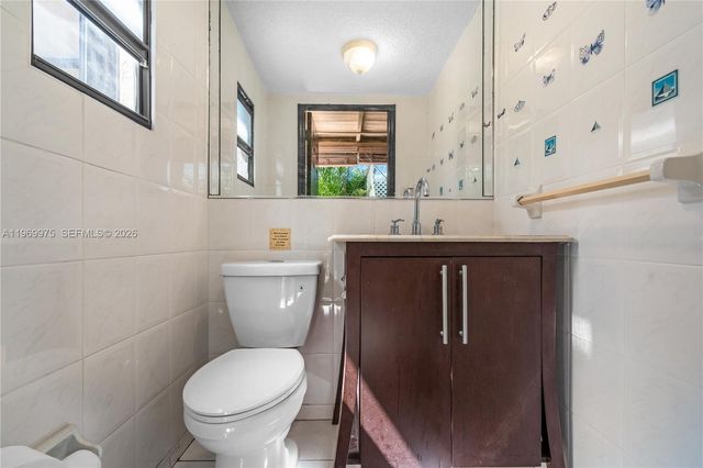 7941 SW 18th Ter, Miami, FL 33155