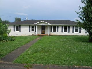 404 Shadow Dr, N, Shelbyville, TN 37160