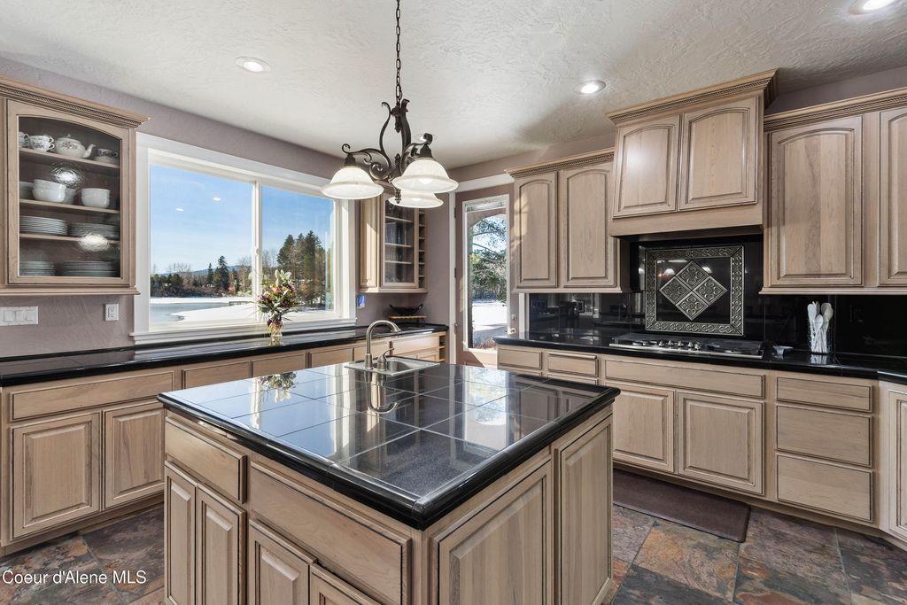 100 Bonita Bay Dr, Sagle, ID 83860 photo 10