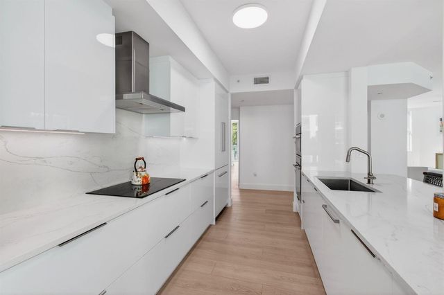 500 SE Mizner Boulevard SE A311, Boca Raton, FL 33432