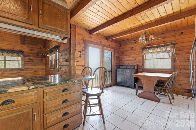 1837 E Alarka Road, Bryson City, NC 28713