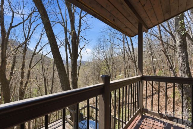 1837 E Alarka Road, Bryson City, NC 28713