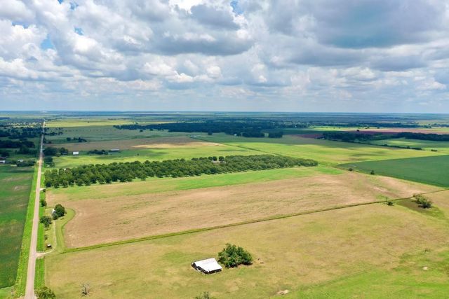 2523 S Cr 267, Elm Grove, TX 77434