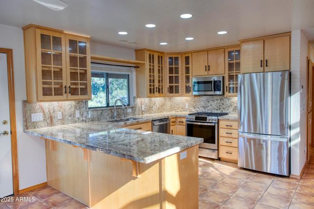 2526 CHIRICAHUA Drive, Show Low, AZ 85901