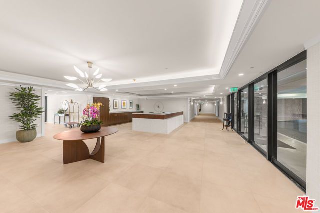 300 N Swall Drive 158, Beverly Hills, CA 90211
