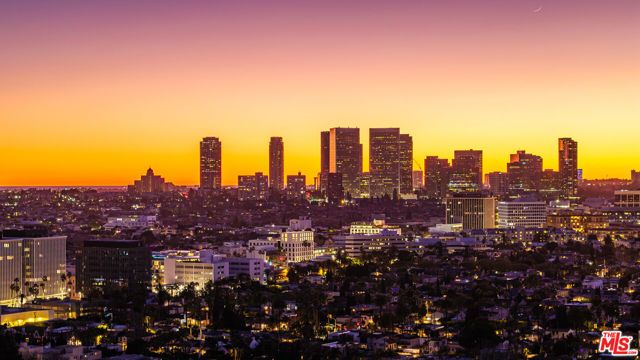 300 N Swall Drive 158, Beverly Hills, CA 90211