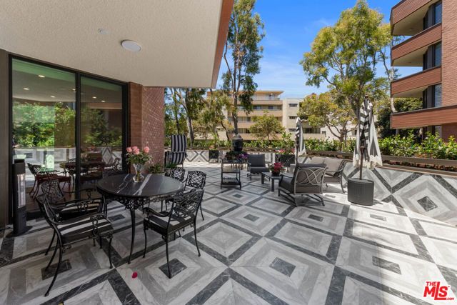 300 N Swall Drive 158, Beverly Hills, CA 90211