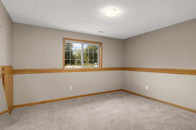 827 114th Avenue NE, Blaine, MN 55434