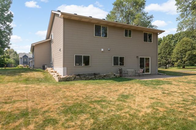 827 114th Avenue NE, Blaine, MN 55434