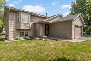 827 114th Avenue NE, Blaine, MN 55434