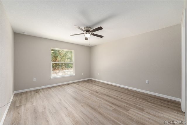 10586 N Spaulding Drive, Dunnellon, FL 34434