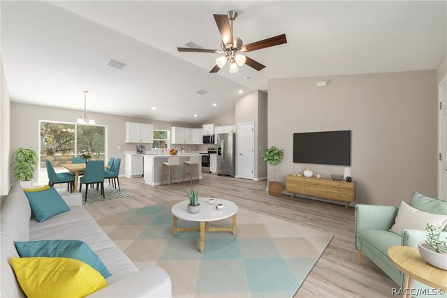 10586 N Spaulding Drive, Dunnellon, FL 34434