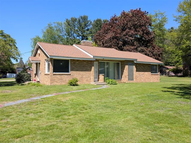 201 Randolph Street, Bangor, MI 49013