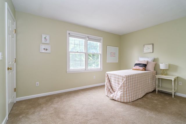 16 Willow St 16, Natick, MA 01760