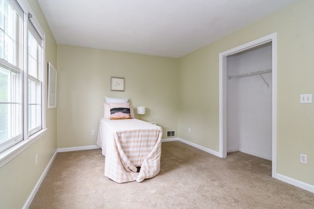 16 Willow St 16, Natick, MA 01760