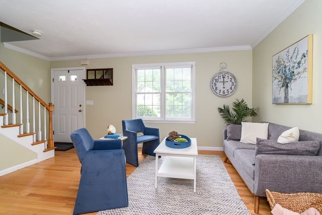 16 Willow St 16, Natick, MA 01760