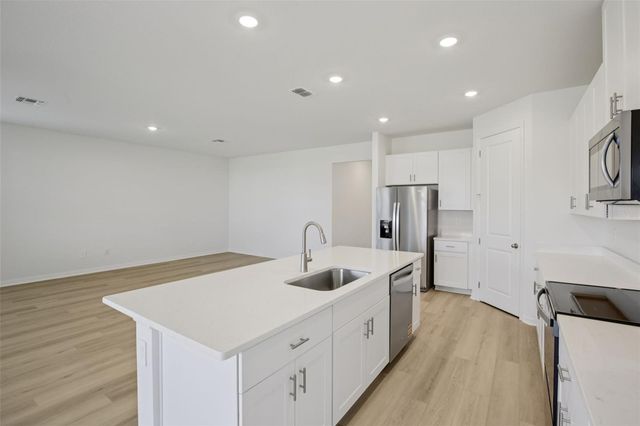 9012 VENETIA COURT, Palmetto, FL 34221