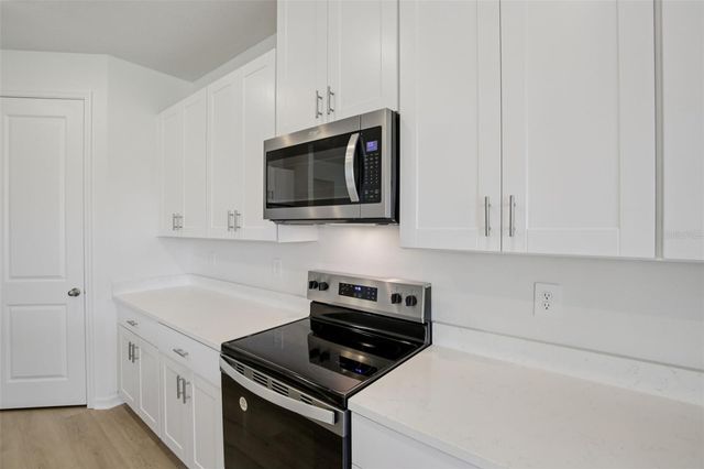 9012 VENETIA COURT, Palmetto, FL 34221