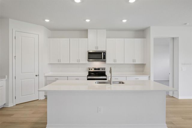 9012 VENETIA COURT, Palmetto, FL 34221