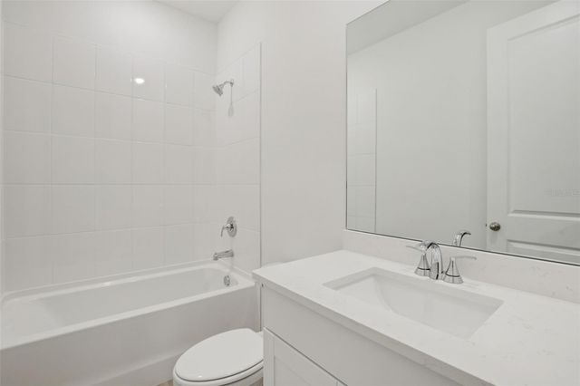 9012 VENETIA COURT, Palmetto, FL 34221