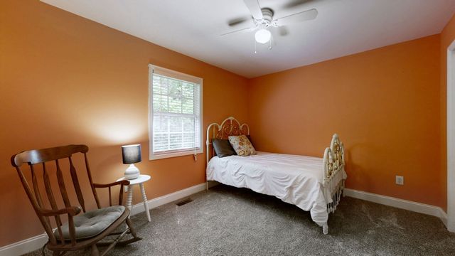 44 Rocky Hollow Dr, Winchester, TN 37398