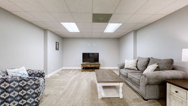 44 Rocky Hollow Dr, Winchester, TN 37398