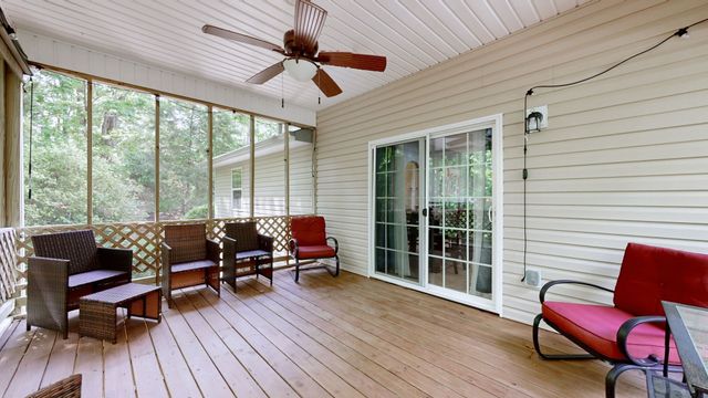 44 Rocky Hollow Dr, Winchester, TN 37398