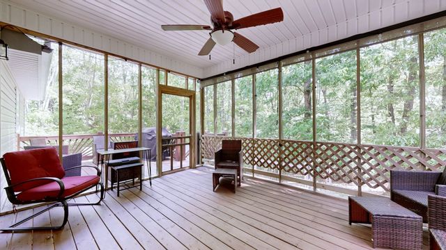 44 Rocky Hollow Dr, Winchester, TN 37398