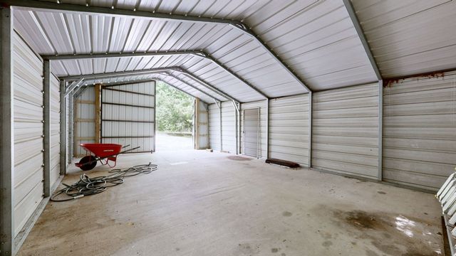 44 Rocky Hollow Dr, Winchester, TN 37398