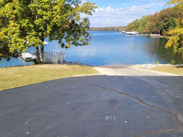 44 Rocky Hollow Dr, Winchester, TN 37398