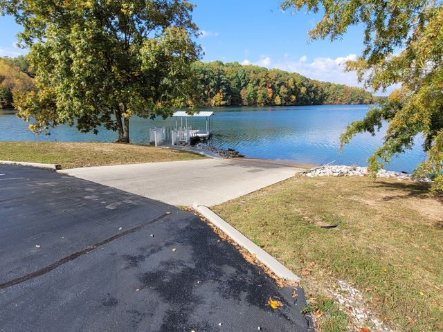 44 Rocky Hollow Dr, Winchester, TN 37398