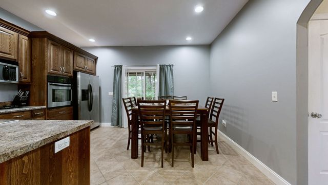 44 Rocky Hollow Dr, Winchester, TN 37398