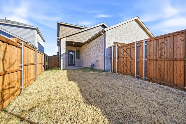 108 North Sky Drive, Celina, TX 75009