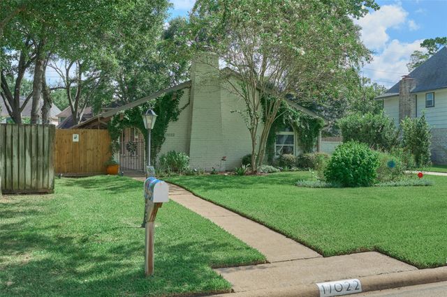 17022 Hill View Lane, Spring, TX 77379