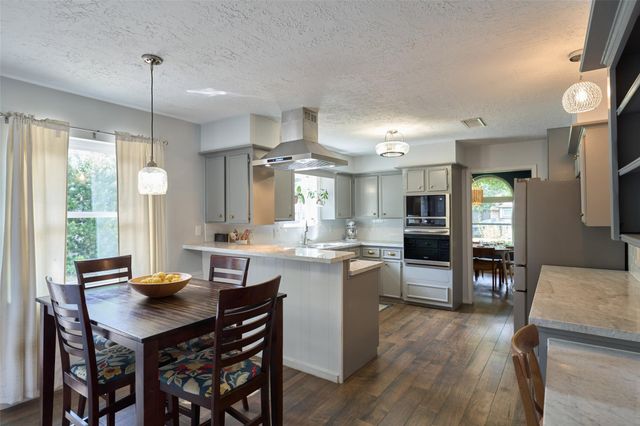 17022 Hill View Lane, Spring, TX 77379