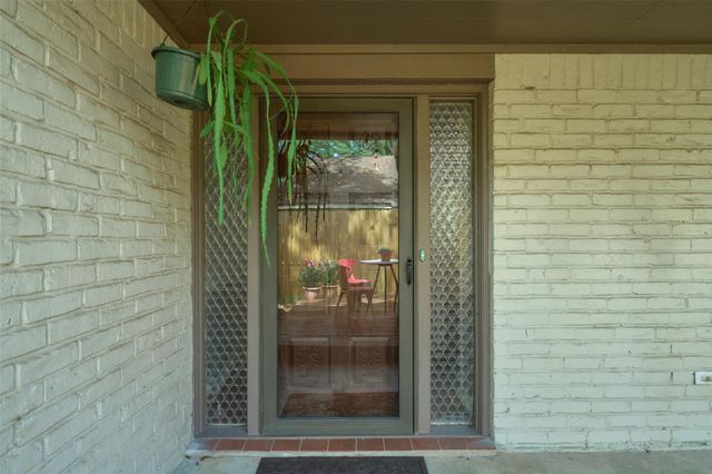 17022 Hill View Lane, Spring, TX 77379