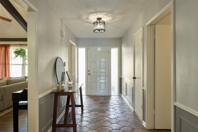 17022 Hill View Lane, Spring, TX 77379