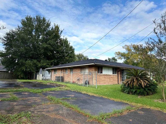 4683 St Charles St, Baton Rouge, LA 70805