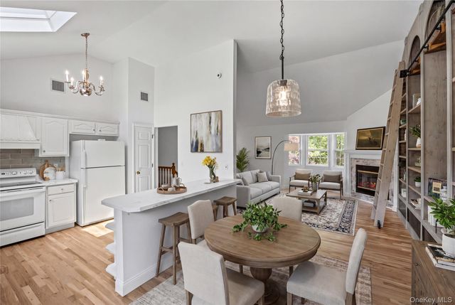 22 Bellhaven Road, Bellport, NY 11713
