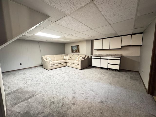 25225 Potomac Drive 8, South Lyon, MI 48178