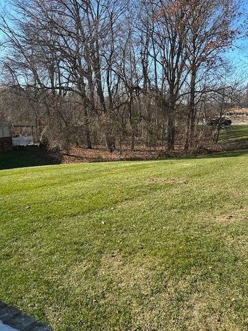 25225 Potomac Drive 8, South Lyon, MI 48178