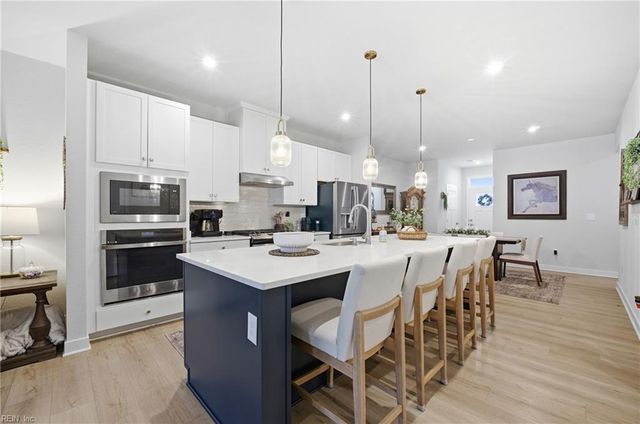 360 Sycamore WALK, Smithfield, VA 23430