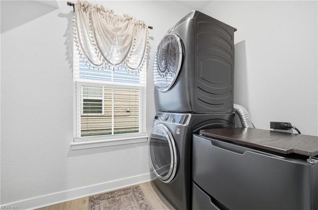 360 Sycamore WALK, Smithfield, VA 23430