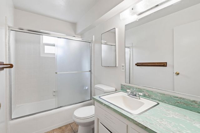 2517 El Vita Way, Carmichael, CA 95608