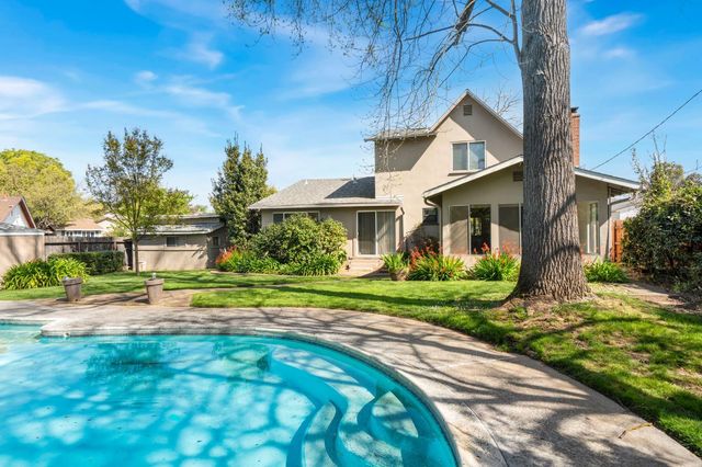 2517 El Vita Way, Carmichael, CA 95608