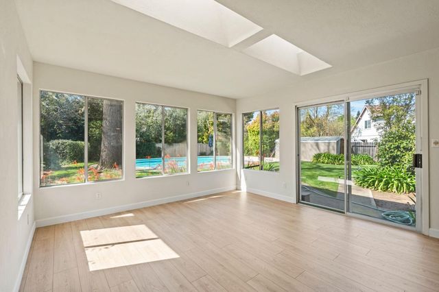 2517 El Vita Way, Carmichael, CA 95608