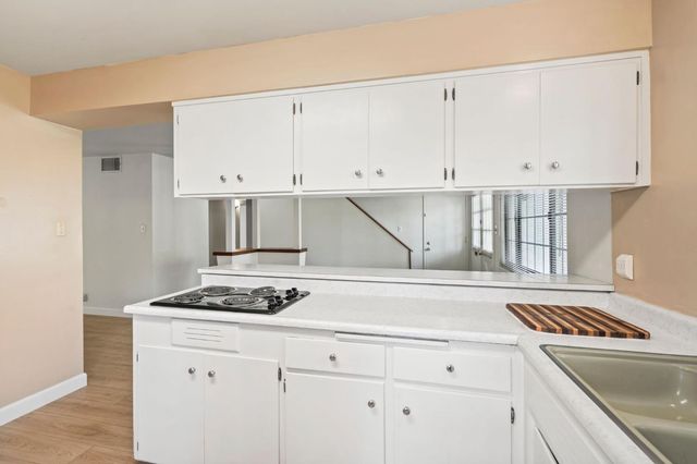 2517 El Vita Way, Carmichael, CA 95608